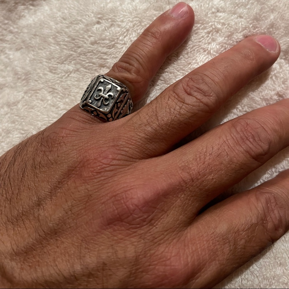 Starling silver ring